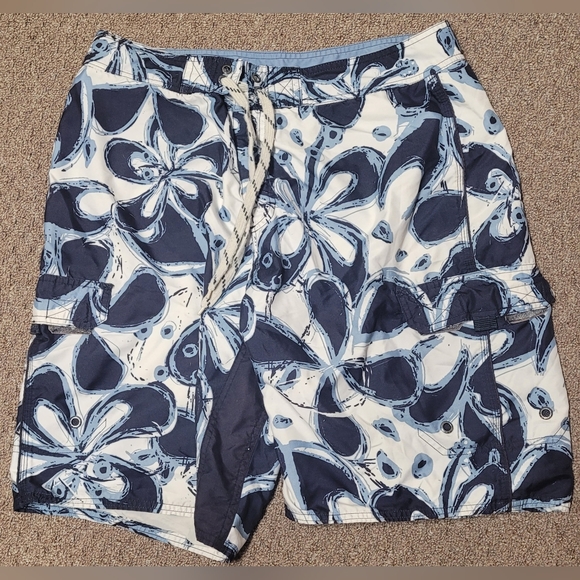 Mens swim trunks- Old Navy- Size Large - Picture 2 of 8